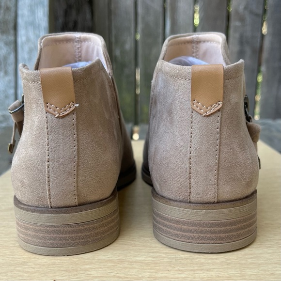 Dr. Scholl’s Astir Ankle Booties NWOT In Tan Sz 6 Wide - Picture 4 of 13